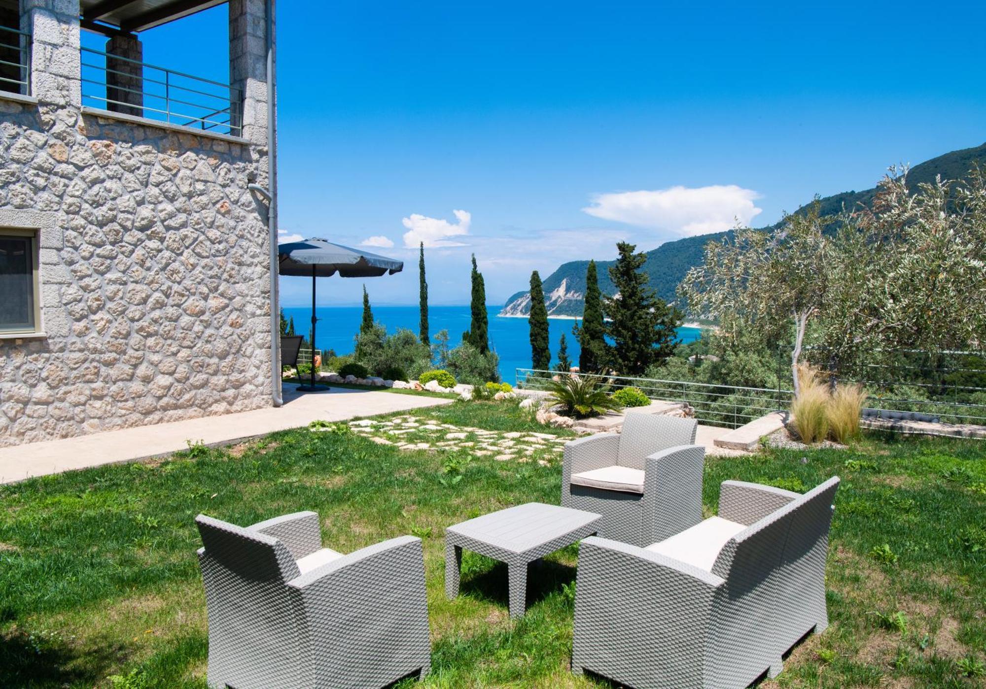 Mylos Mountain Villas- Giorgio * Agios Nikitas