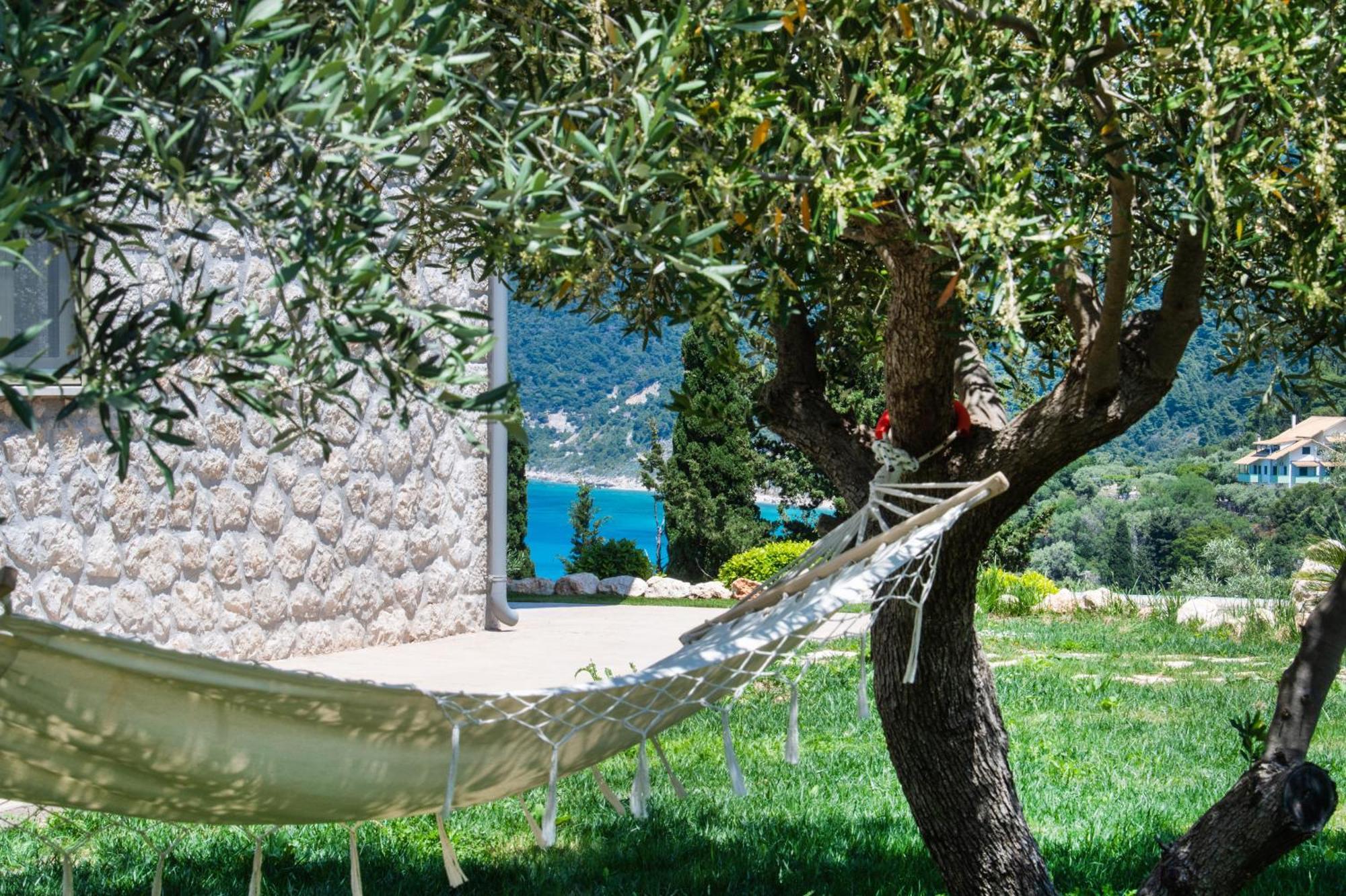 Mylos Mountain Villas- Giorgio Agios Nikitas